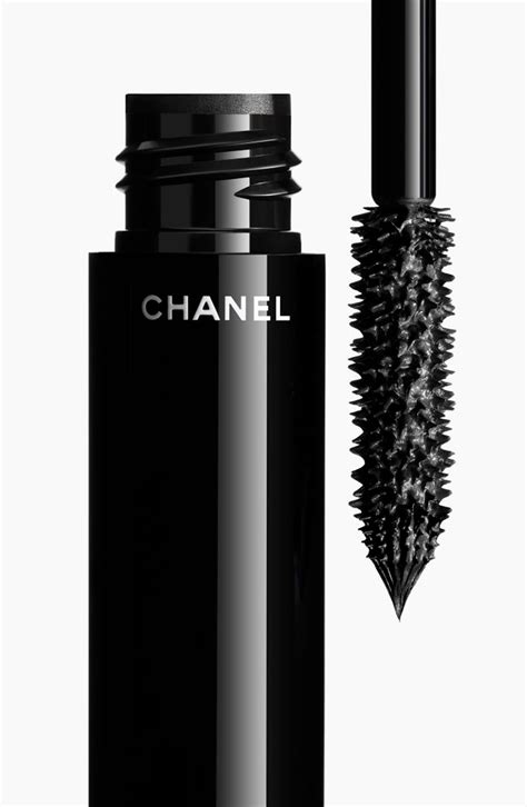 revolution de chanel mascara|Chanel mascara le volume boots.